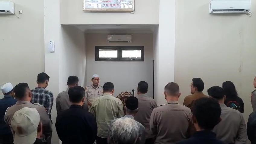 Polres Tasikmalaya Kota Gelar Salat Gaib dan Doa Bersama untuk Tiga Polisi Gugur di Way Kanan