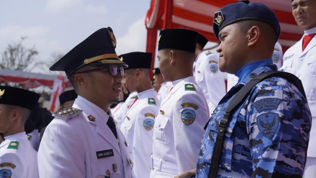 Viman Apresiasi Paskibraka Kota Tasikmalaya Binaan Lanud Wiriadinata yang Sukses Kibarkan Merah Putih dalam Upacara HUT ke-80 RI di Dadaha