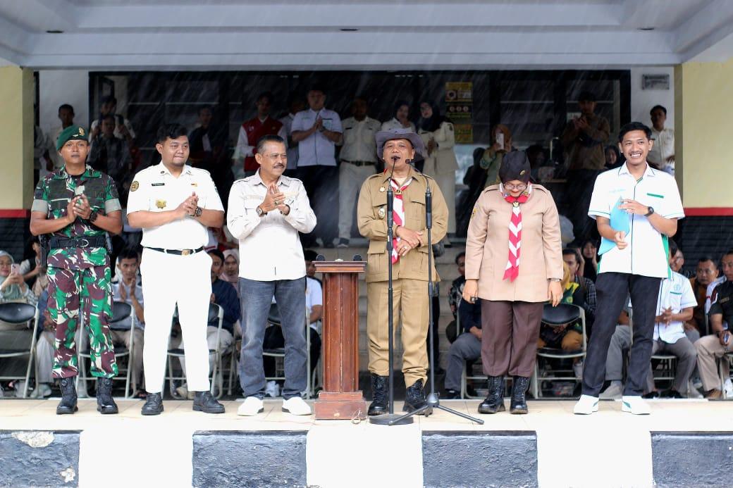 Wabup Tasikmalaya Lepas 303 Peserta Pusdiklatsar Paskibra 2025, Tekankan Pentingnya Pembinaan Karakter Generasi Muda