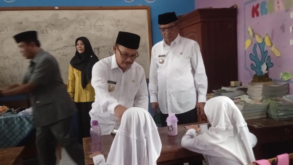 Wali Kota Banjar Tegaskan Prosedur Keamanan MBG Diperketat untuk Cegah Keracunan