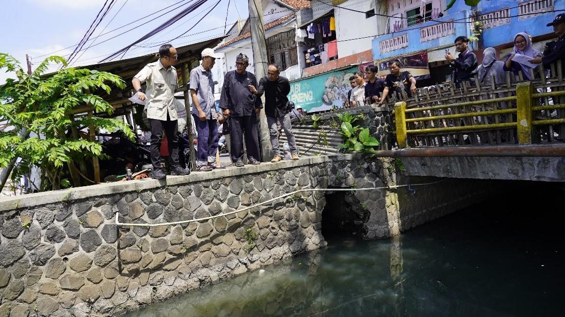 Wali Kota Tasikmalaya Tinjau Langsung Pembangunan Fisik Tahun 2025 dan Aksi Sosial di Kecamatan Tawang