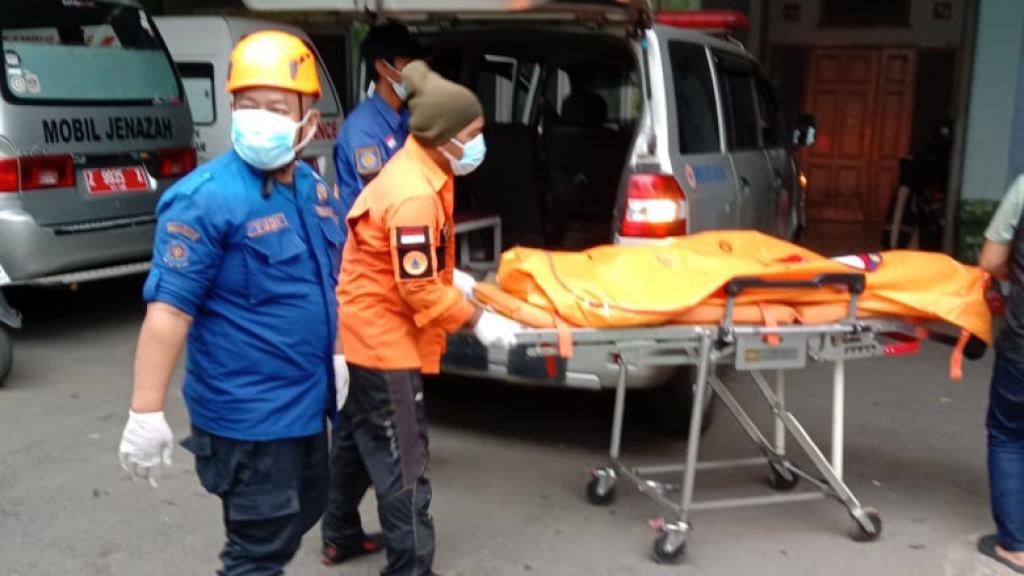 Warga Langensari Banjar Dikejutkan Penemuan Mayat Wanita Paruh Baya di Sungai Irigasi