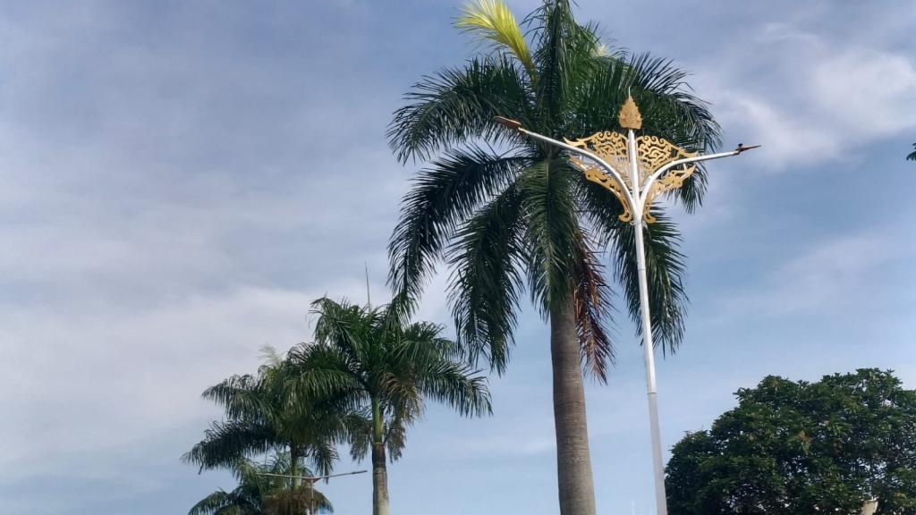 PJU Ornamen Bernuansa Sunda Mulai Dipasang di Jalan Letnan Harun Tasikmalaya