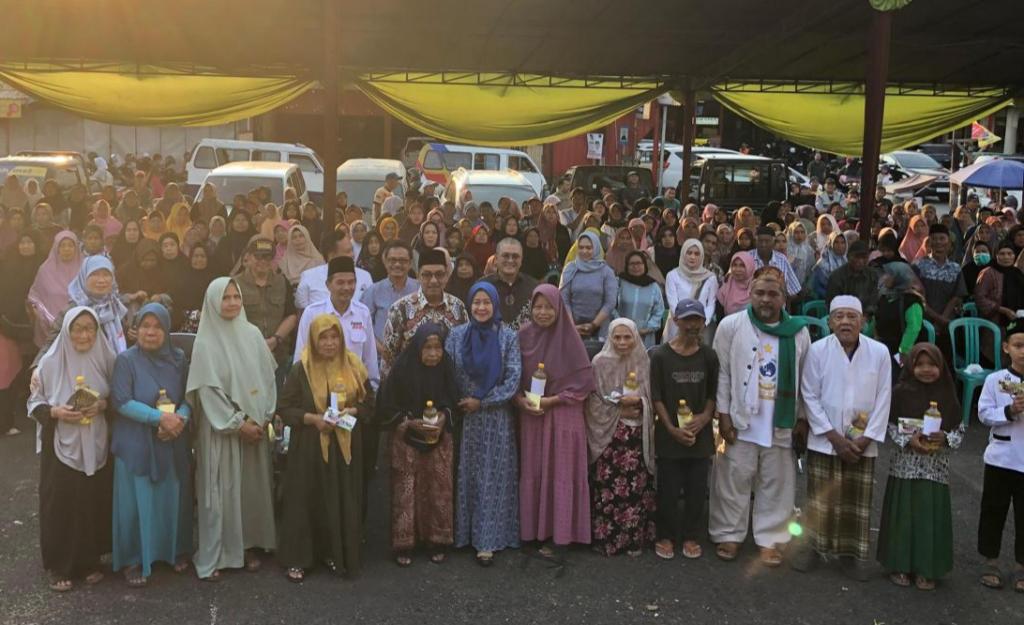 YPNS bersama Ivan-Dede Gelar Santunan Akbar untuk Fakir Miskin, Jompo, dan Anak Yatim di Tasikmalaya