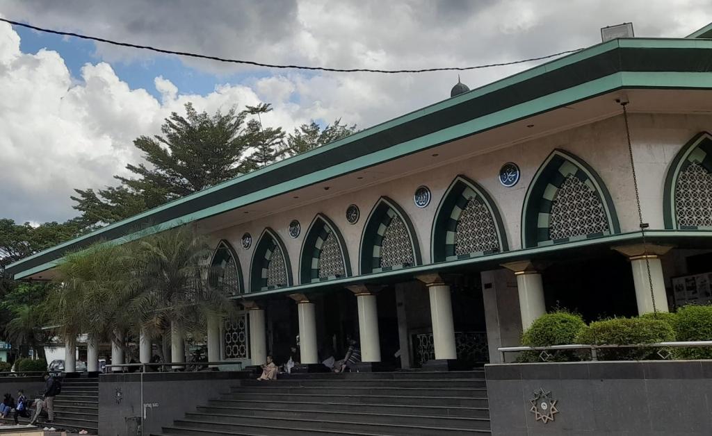 Jadwal Sholat Hari Ini di Kabupaten Ciamis, Minggu 19 April 2026