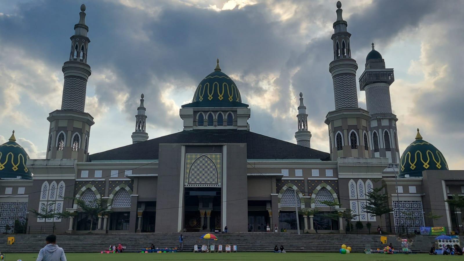 Jadwal Sholat Hari Ini di Kabupaten Tasikmalaya, Minggu 15 Juni 2025