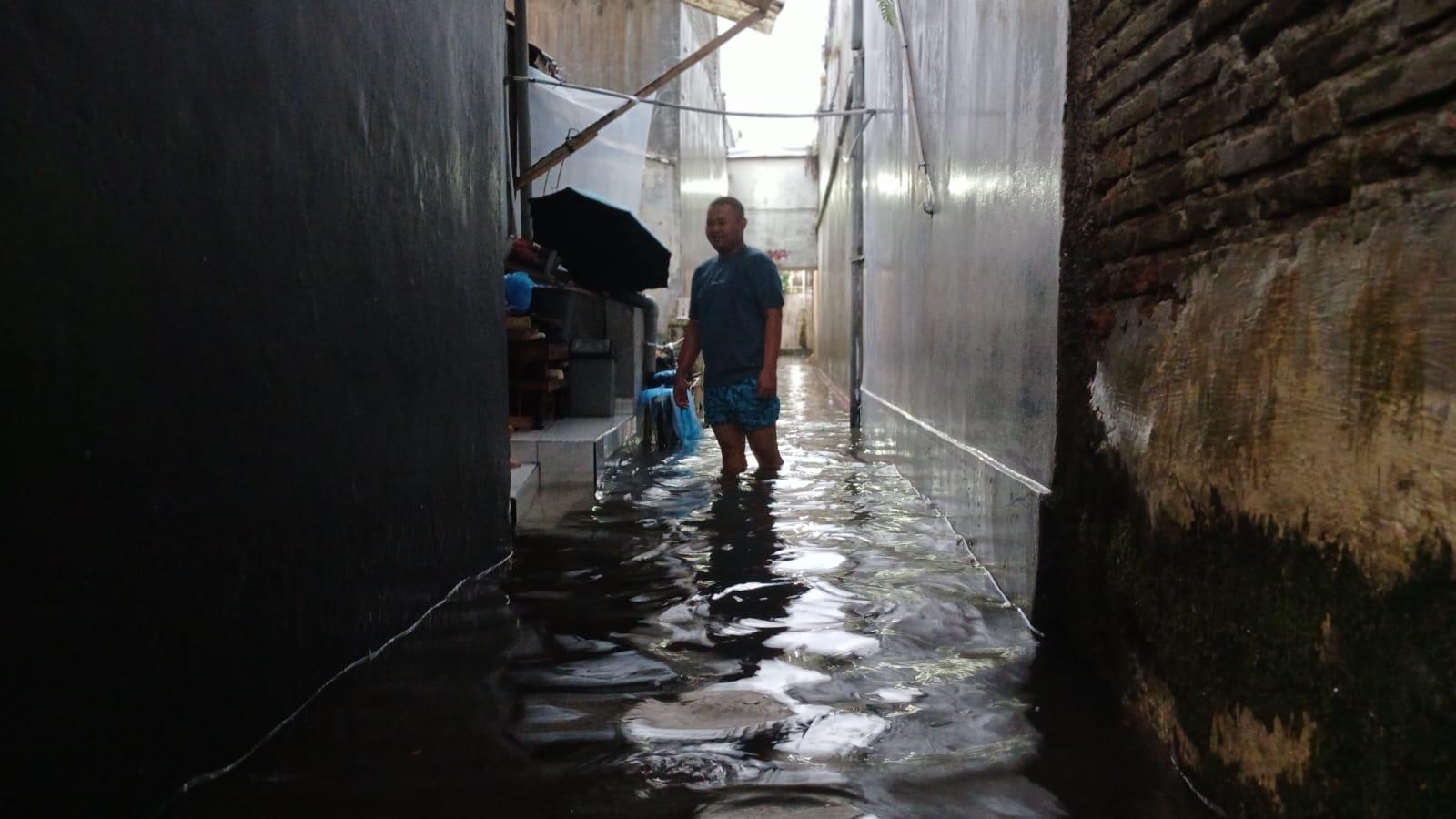 Banjir Rendam 22 Rumah di Selakaso Tasikmalaya Akibat Luapan Sungai Cihideung