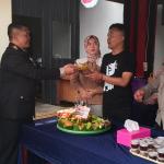 Dua Anggota Polsek Tawang Naik Pangkat Jadi Aipda, Kapolsek Berikan Kejutan di Momen HUT ke-79 Bhayangkara