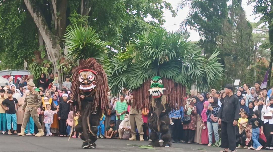 Galuh Ethnic Carnival 2025 Meriahkan Hari Jadi Ciamis ke-383, Ribuan Warga Padati Pendopo