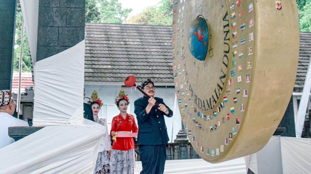 Peringatan 15 Tahun Gong Perdamaian Dunia, Simbol Keberagaman dan Harmoni di Ciamis