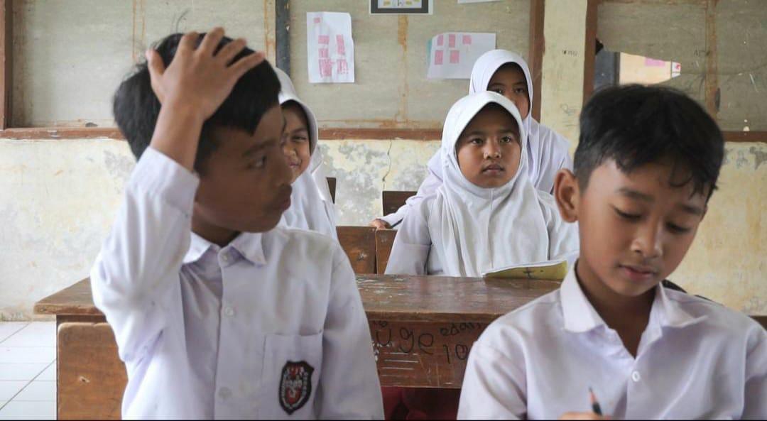 Harapan Siswa SDN Cioray Tasikmalaya, Ingin Belajar di Ruang Kelas yang Layak