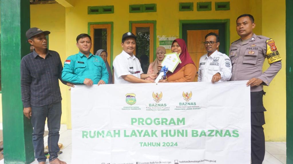 Ibu Ayi Kini Miliki Rumah Layak Huni Berkat Program Baznas Kabupaten Tasikmalaya