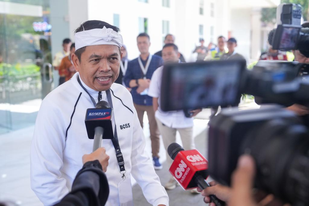 Solusi Sosial Lansia, Dedi Mulyadi Siapkan Gerakan Ibu Asuh di Jawa Barat