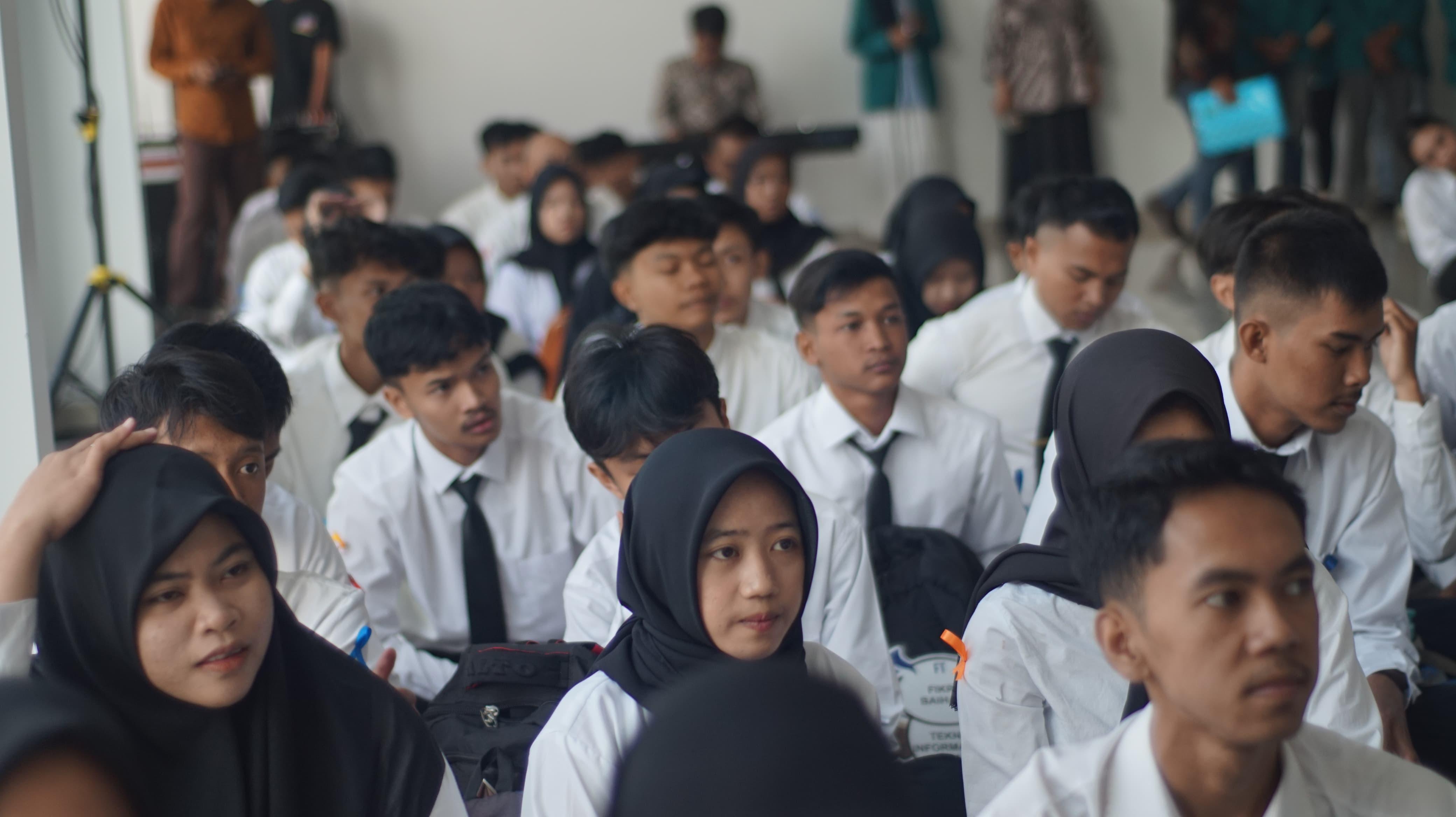 PRASASTI 2024 di Universitas Mayasari Bakti Tasikmalaya Semarakkan Ajang PKKMB