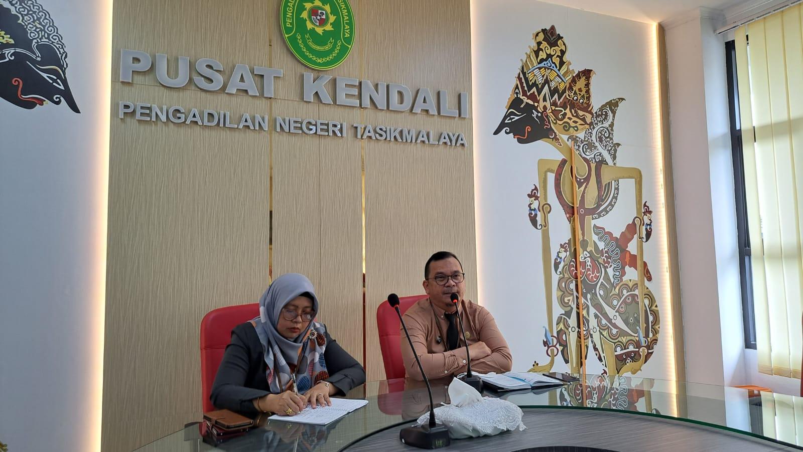 Nasib Hakim Tasikmalaya Mesti Korbankan Anak dan Istri Tak Bisa Bicara: Demi Tugas Keadilan Negara