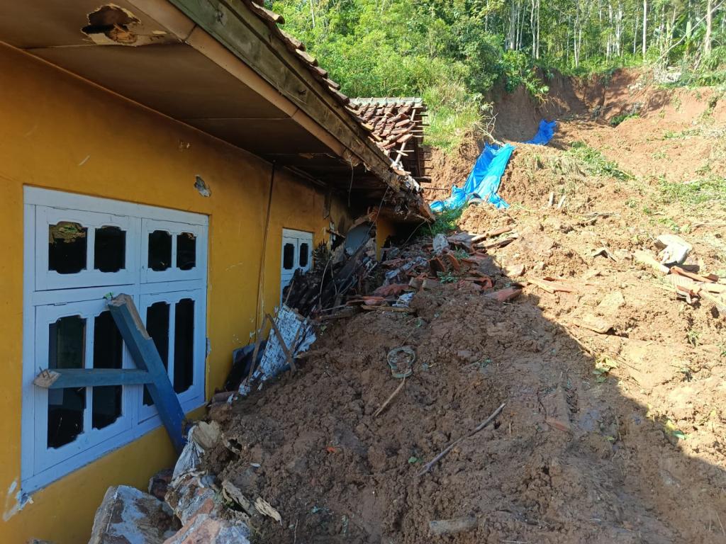 3 Wilayah di Ciamis Dihantam Longsor dan Pergeseran Tanah, BPBD Minta Kajian Geologi