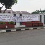 Diky Chandra Tanggapi Munculnya Spanduk Pemakzulan Wali Kota Tasikmalaya: Kami Tetap Kompak