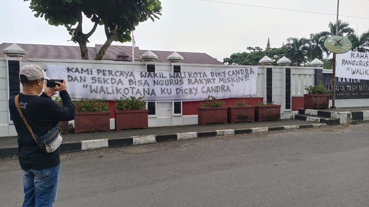 Diky Chandra Tanggapi Munculnya Spanduk Pemakzulan Wali Kota Tasikmalaya: Kami Tetap Kompak