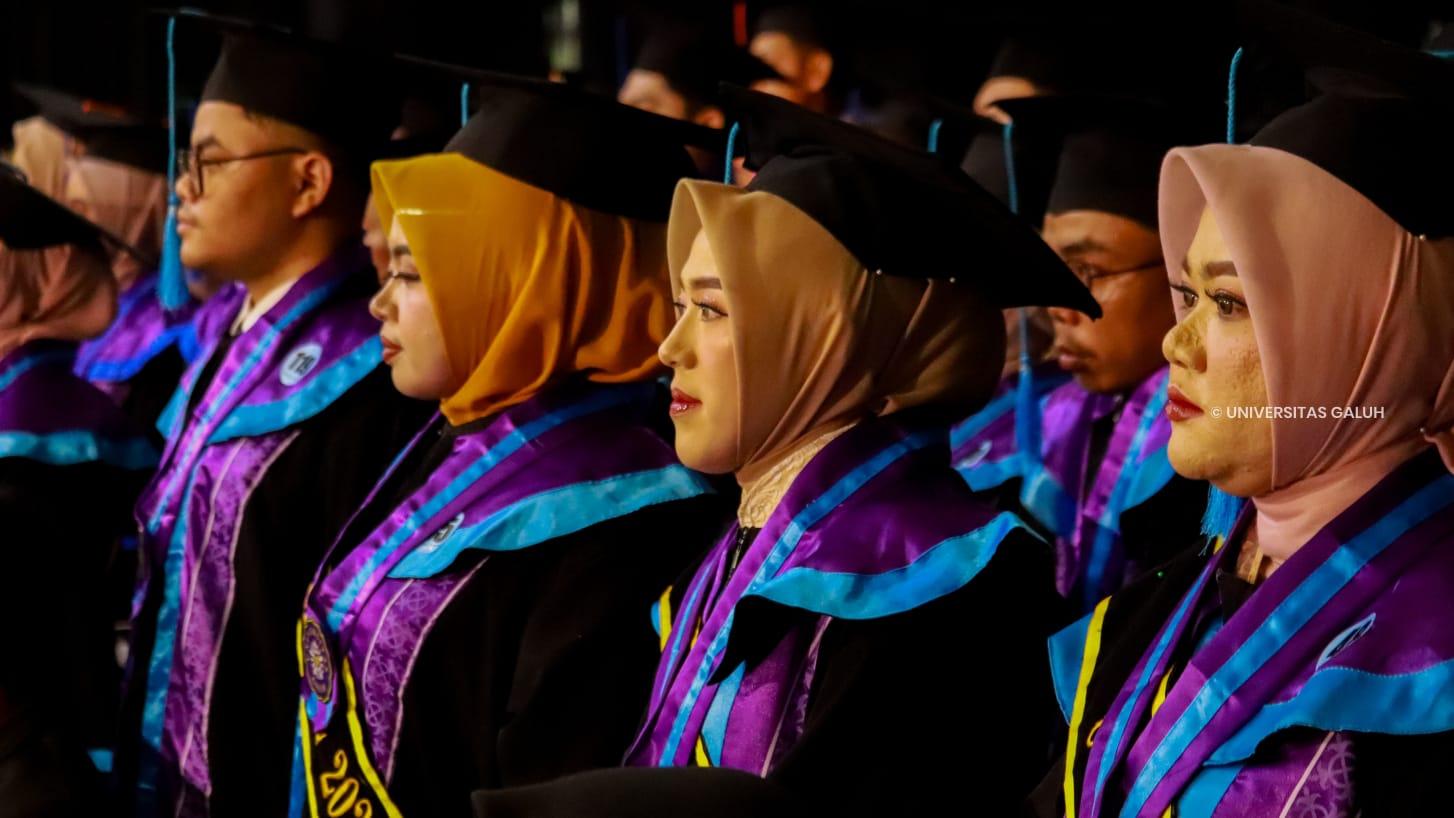 Wisuda ke-43 Universitas Galuh, Tekankan Nilai Budaya Kagaluhan untuk Indonesia Emas 2045