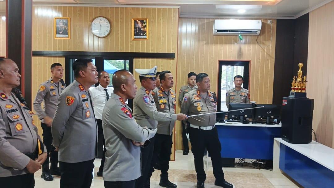 Jelang Nataru, Kapolda Jabar Tinjau Jalur Selatan Ciamis dan Optimalkan Ratusan CCTV demi Kelancaran Mudik