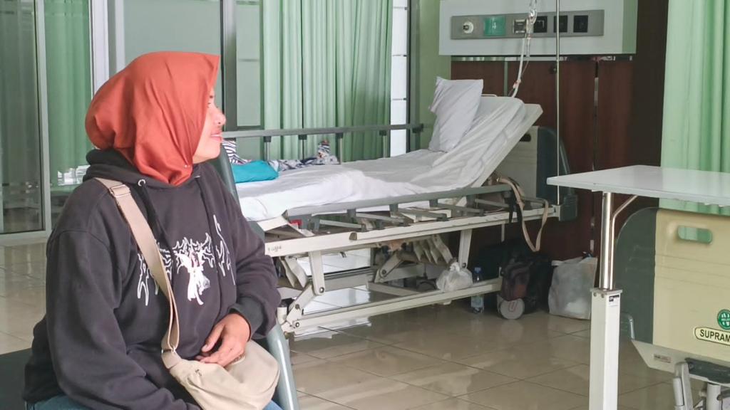 Ibu Korban Pengeroyokan Geng Motor di Tasikmalaya Harap Pelaku Segera Ditangkap, Butuh Rp20 Juta untuk Operasi