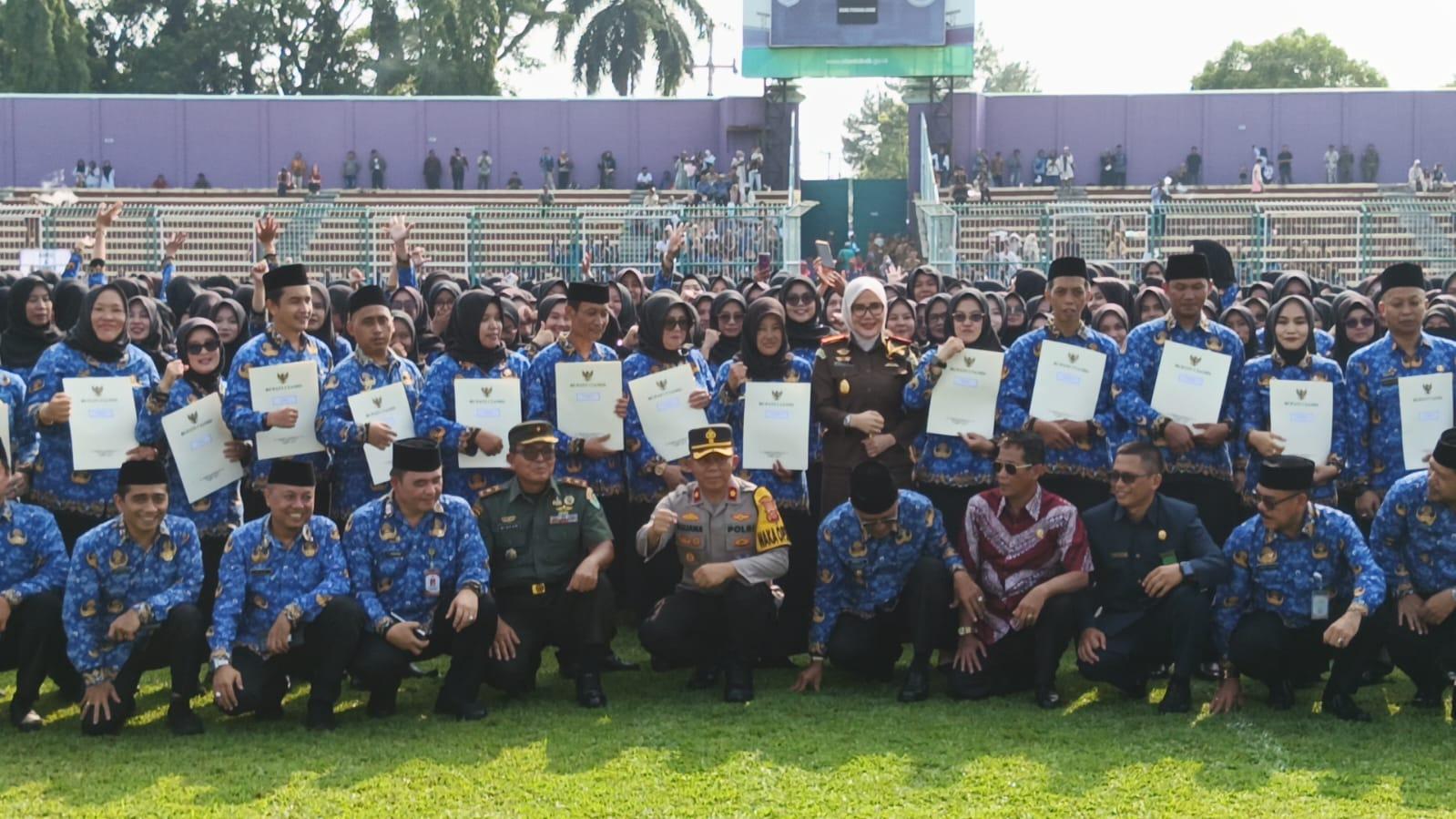 Resmi Terima SK, 3.554 PPPK Paruh Waktu di Ciamis Diminta Tingkatkan Kinerja dan Pelayanan