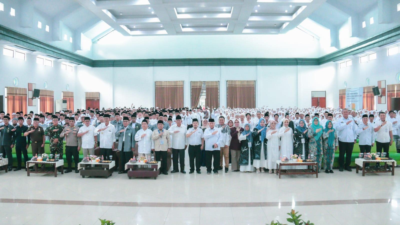 Bupati Herdiat Buka Manasik Haji Ciamis 2026: Diikuti 856 Jemaah, Peserta Tertua Usia 96 Tahun