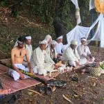 Peringati Hari Bumi, Budayawan Tasikmalaya Gelar Ritual Ngarumat Hulu Cai di Gunung Kokosan