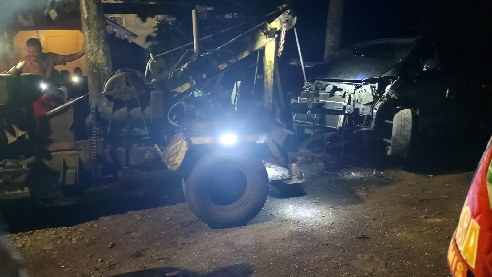 KA Turangga Tertemper Mobil di Perlintasan Sebidang Ciamis, Perjalanan Sempat Terhenti