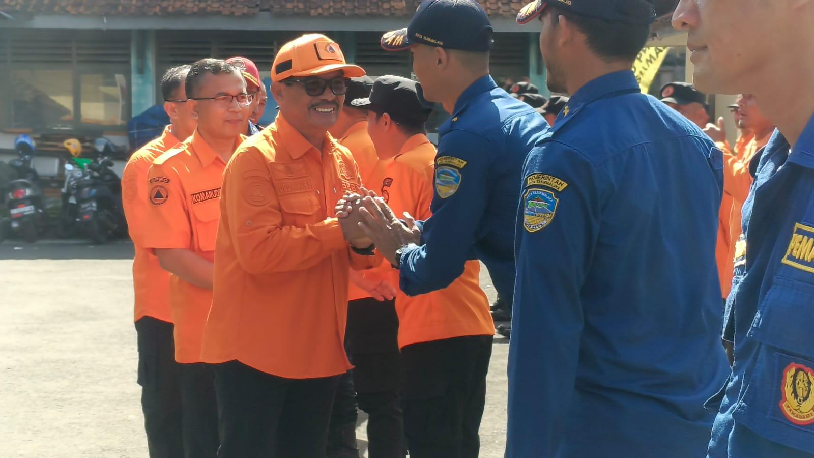 Kalak BPBD Kota Tasikmalaya Pimpin Apel Terakhir, Bahas Akhir Status Tanggap Darurat dan Penandatanganan PPPK Paruh Waktu