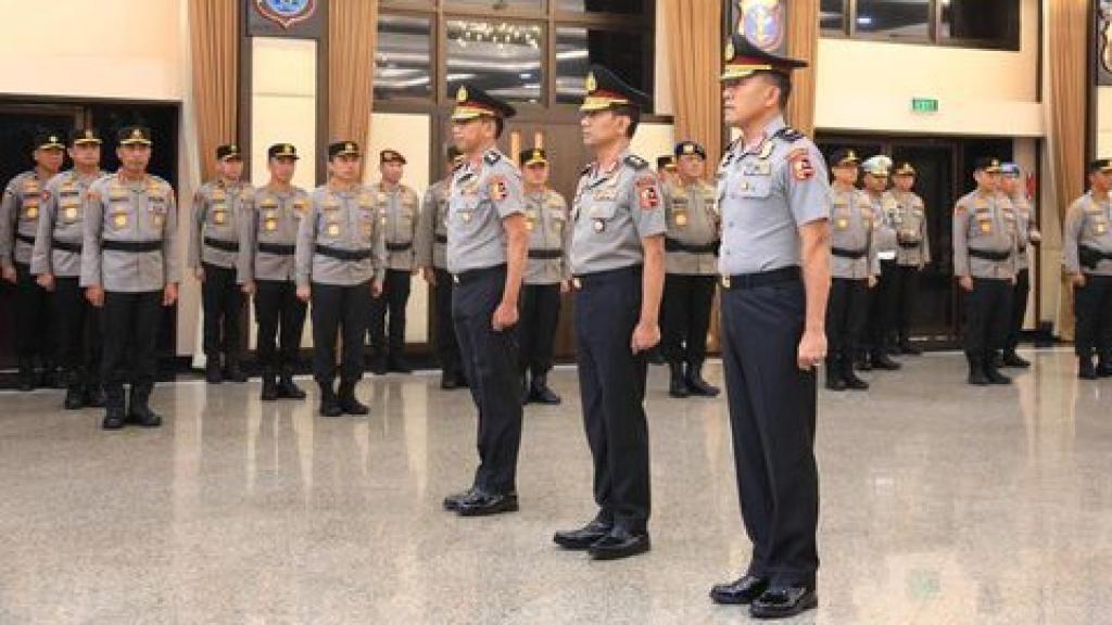 Kapolri Naikkan Pangkat 13 Pati, Jenderal Asal Tasikmalaya Resmi Sandang Komjen