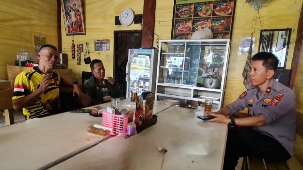 Kapolsek Cihideung Silaturahmi dengan Tokoh Agama, Perkuat Sinergi untuk Kamtibmas di Tasikmalaya