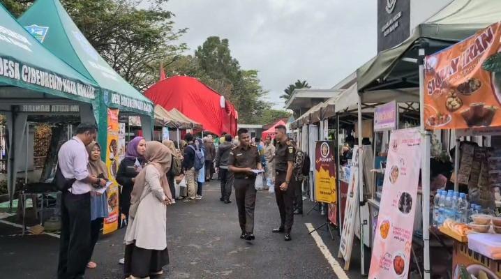 Kejari Kota Banjar Gelar Pasar Murah, Ribuan Kilogram Beras Disediakan