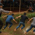 Loncat ke Sungai saat Polisi Grebek Sabung Ayam, Pemuda Garut Belum Ditemukan
