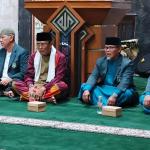 Malam Takbiran Idul Adha, Bupati Herdiat Kumandangkan Takbir di Masjid Agung Ciamis