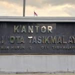 Papan Nama Kantor Wali Kota Tasikmalaya Rusak, Sekda Janji Segera Perbaiki
