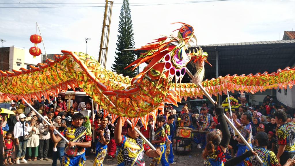 Perayaan Cap Go Meh 2576 di Ciamis Meriah, Barongsai dan Kirab Budaya Pukau Pengunjung