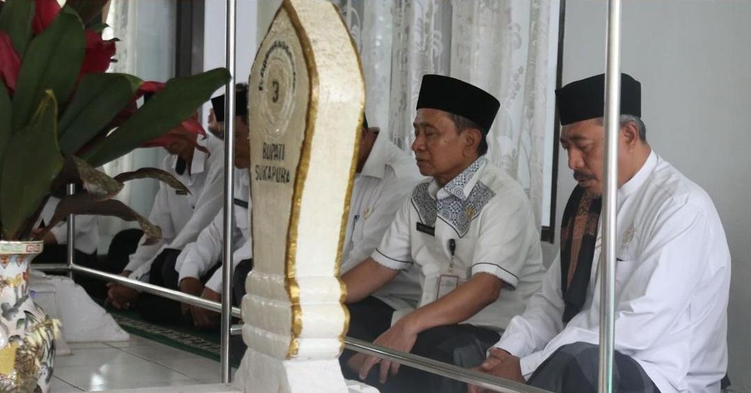 Pjs Bupati Tasikmalaya Ziarah ke Makam Leluhur Sukapura