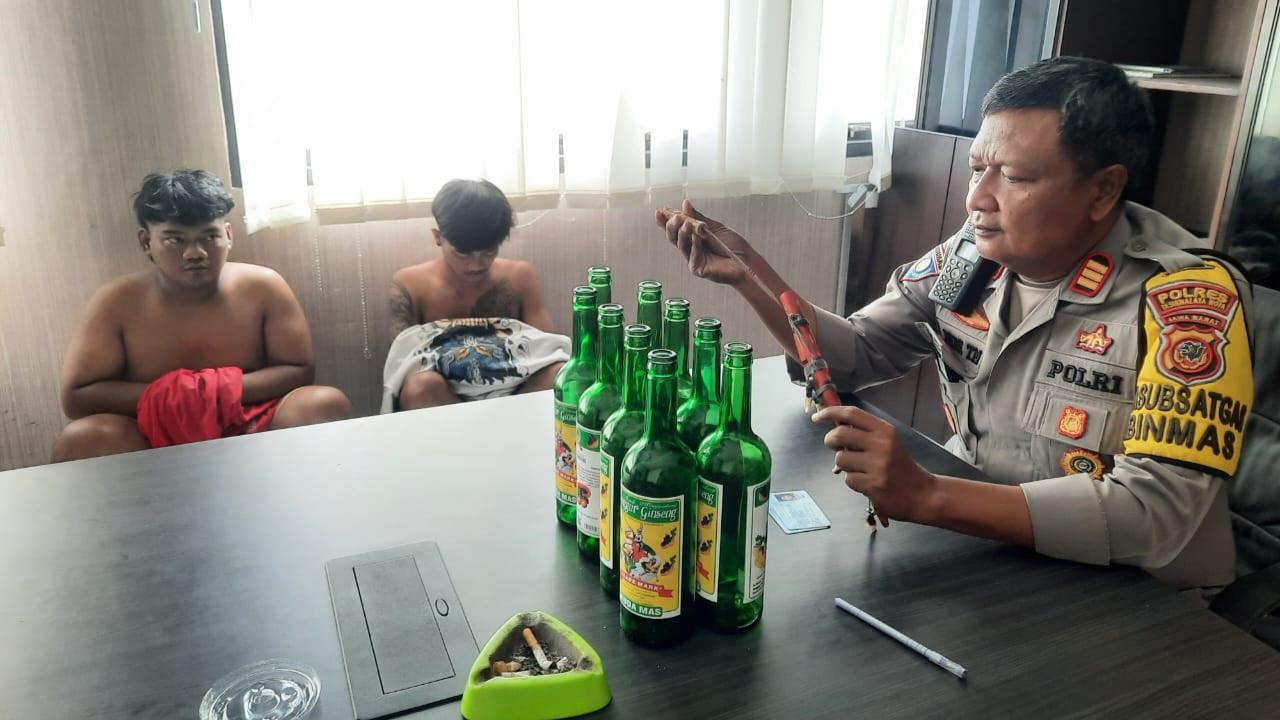 Polisi Tangkap Dua Abang Jago Teler yang Keroyok Ibu Rumah Tangga di Tasikmalaya