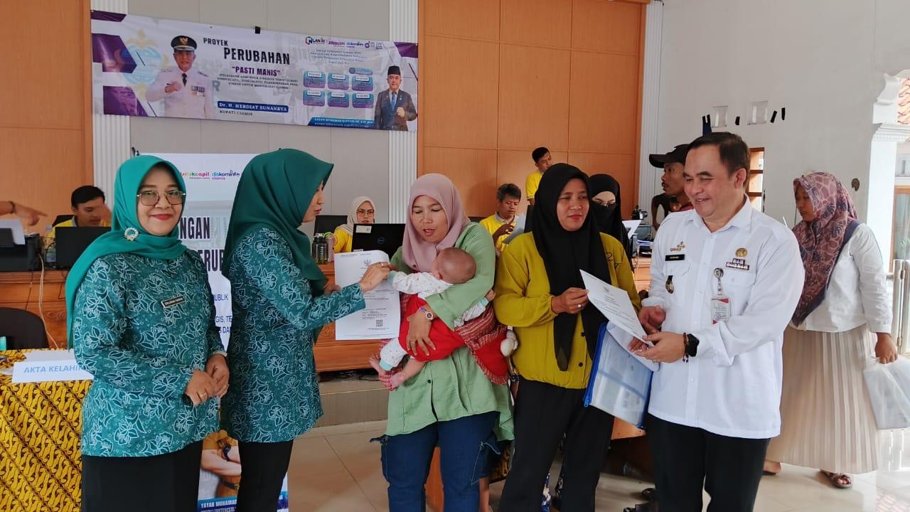 Program PASTI MANIS Disdukcapil Ciamis Permudah Warga Urus Adminduk