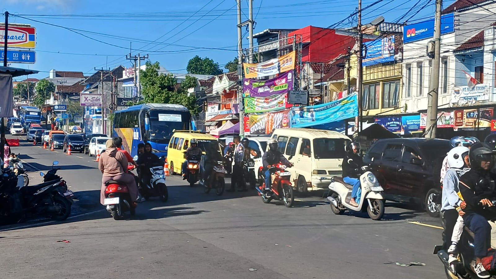 Puncak Arus Balik Lebaran 2025, Jalur Gentong Tasikmalaya Padat Sejak Pagi
