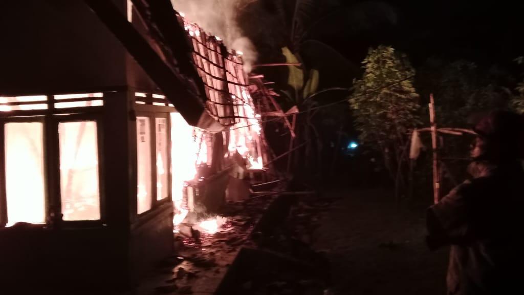 Rumah di Ciamis Hangus Terbakar, Aki Juhdi Nyaris Terpanggang