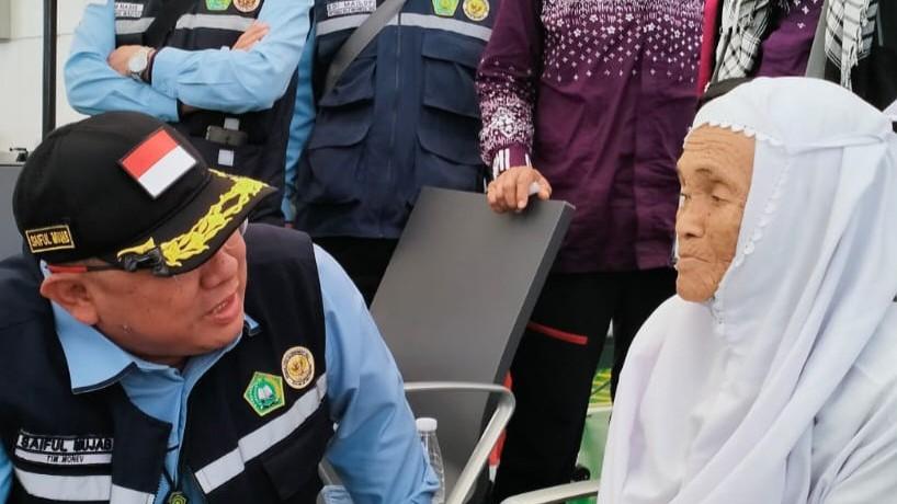 Senyum Sutiah Sunyoto, Tunaikan Ibadah Haji di Usia 107 Tahun, Keteguhan Hati Menembus Batas Usia