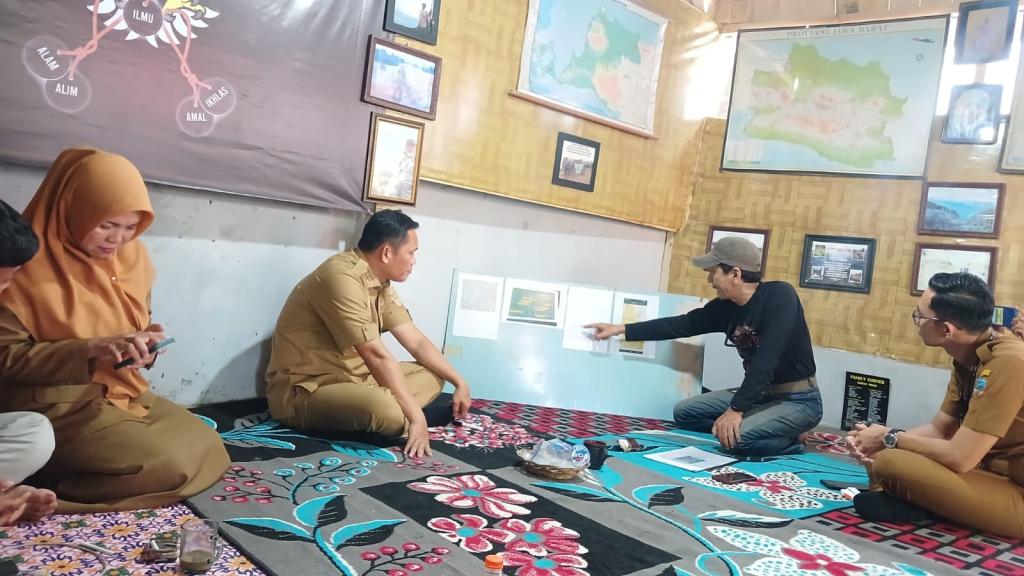 Update Tiga Pendaki Tasikmalaya Hilang di Gunung Balease, Ditemukan Topi dan Tali Pita