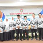 Wali Kota Banjar Gandeng PGRI Atasi Anak Tidak Sekolah, Encang Zaenal Terpilih Jadi Ketua Baru