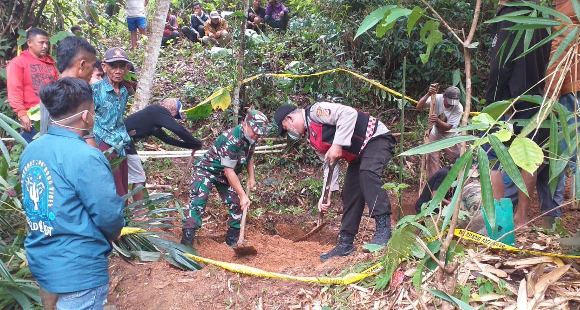 Warga Bojonggambir Tasikmalaya Temukan Mayat di Dalam Sumur, Diduga Terjatuh Saat Perbaiki Saluran Air